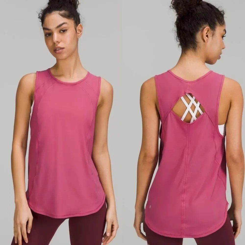 Lululemon sculp tank in dark pink/purple Women’s‎ Size 6